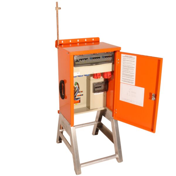 HS 63A 400V (01103)* m/ ryggskap m/ 3x kurser for enfase stikk